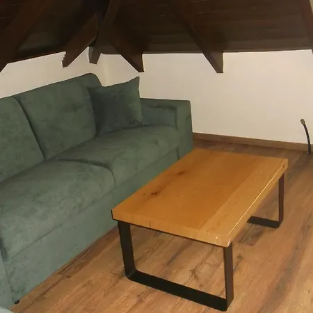 度假居 Alex's House 卢特拉艾季普苏
